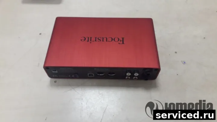 Звуковые карты Focusrite Scarlett 2i4