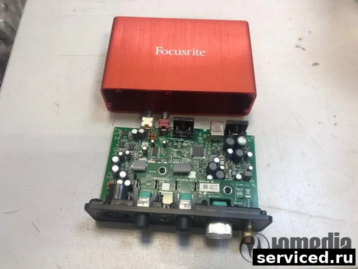 Звуковые карты Focusrite FFFFA00114903