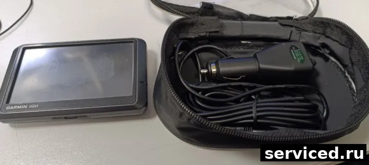 Навигатор Garmin NUVI