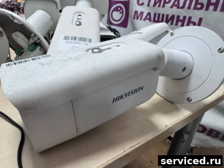 Видеокамера VHS Hikvision DS-2CD2623G0- ZS