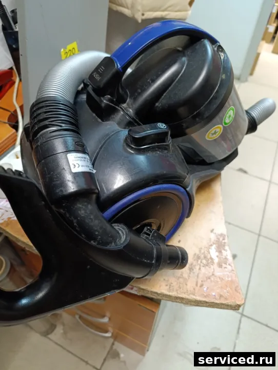 Пылесос Samsung SC15K4130HB