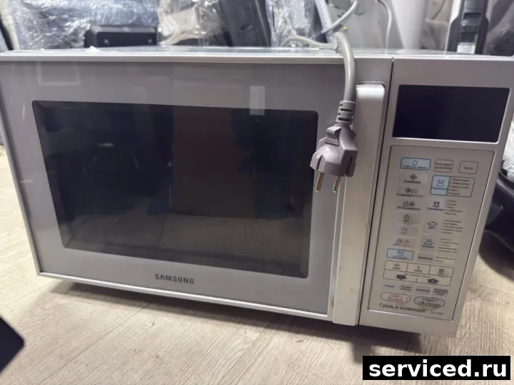 Микроволновая печь Samsung CE1160R