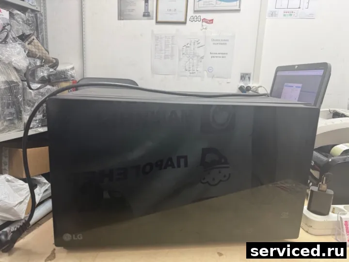 Микроволновая печь LG MS2595DIS